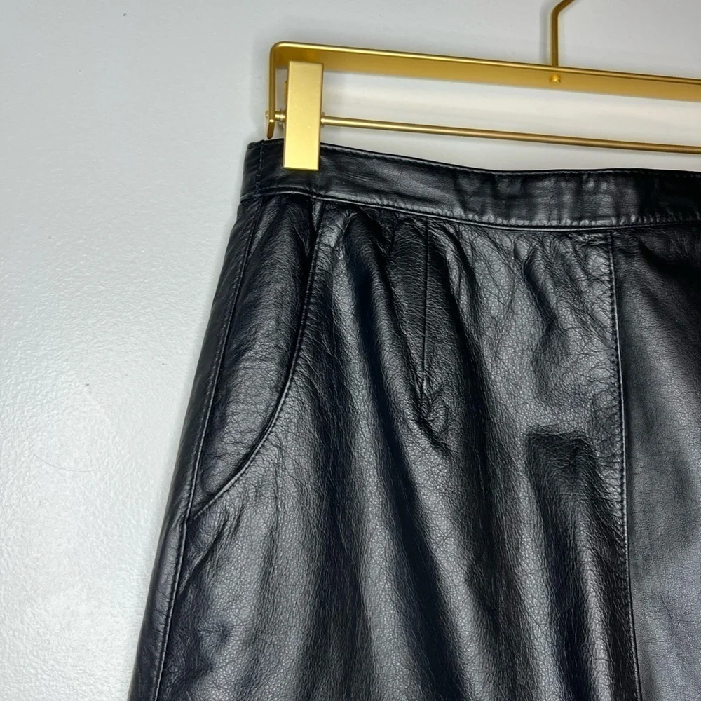 1960s Vintage Sliverleaf 100% Leather Midi Pencil Skirt Vtg size 14- 27 in waist